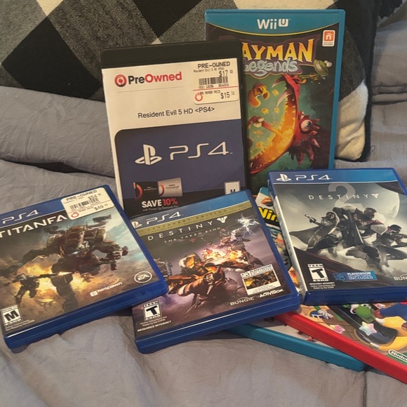 PLAYSTATION video collection - Picture 8 of 8